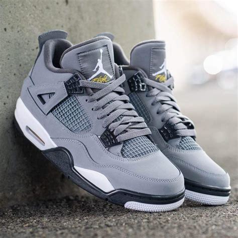 jordan 4 retro.